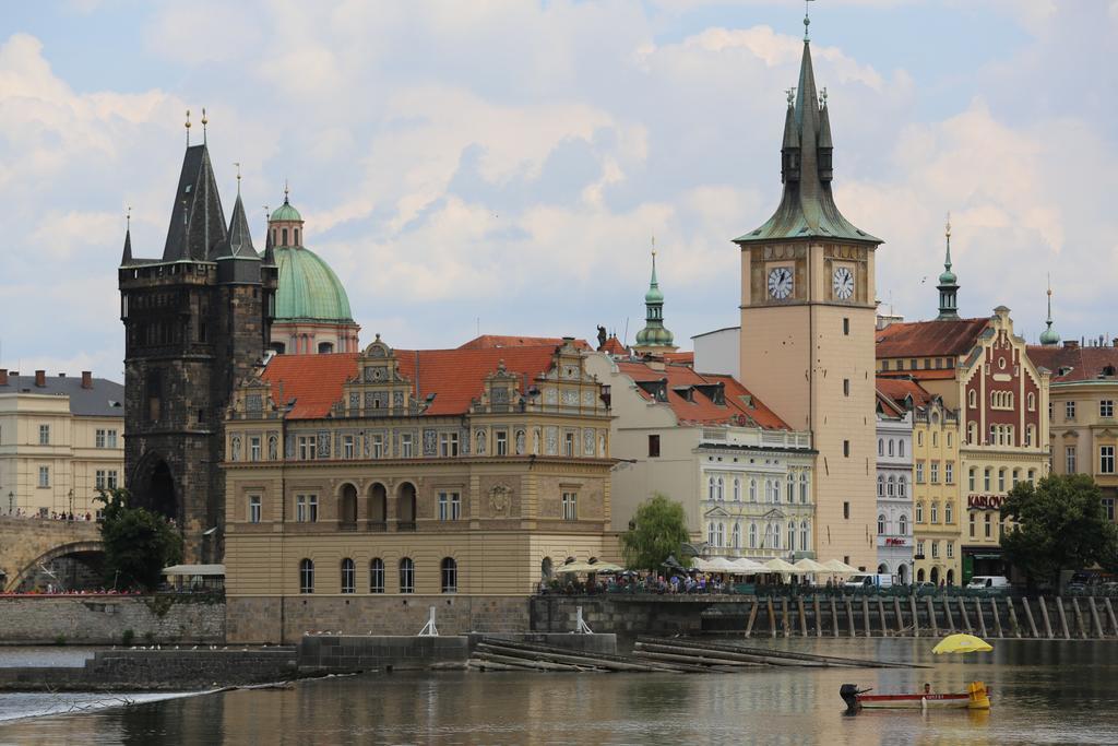 Hotel Mira Inn Prague Exterior photo