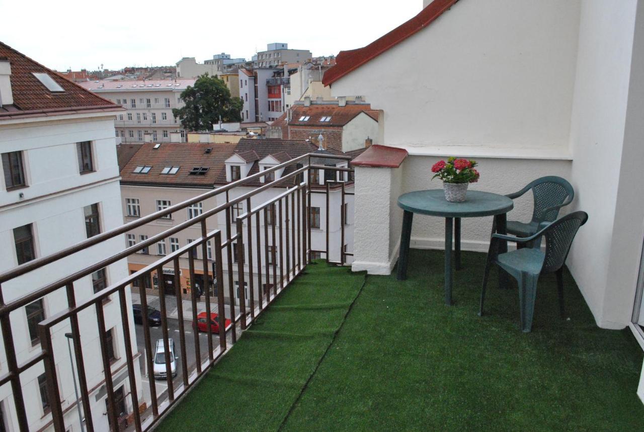 Hotel Mira Inn Prague Exterior photo